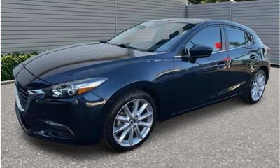 2017 Mazda MAZDA3 Touring