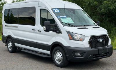 2026 Ford Transit Medium Roof