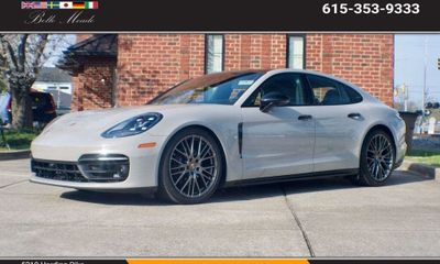 2023 Porsche Panamera 4 Platinum