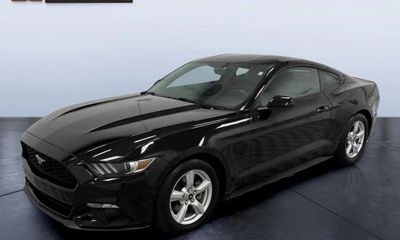 2015 Ford Mustang V6 Coupe