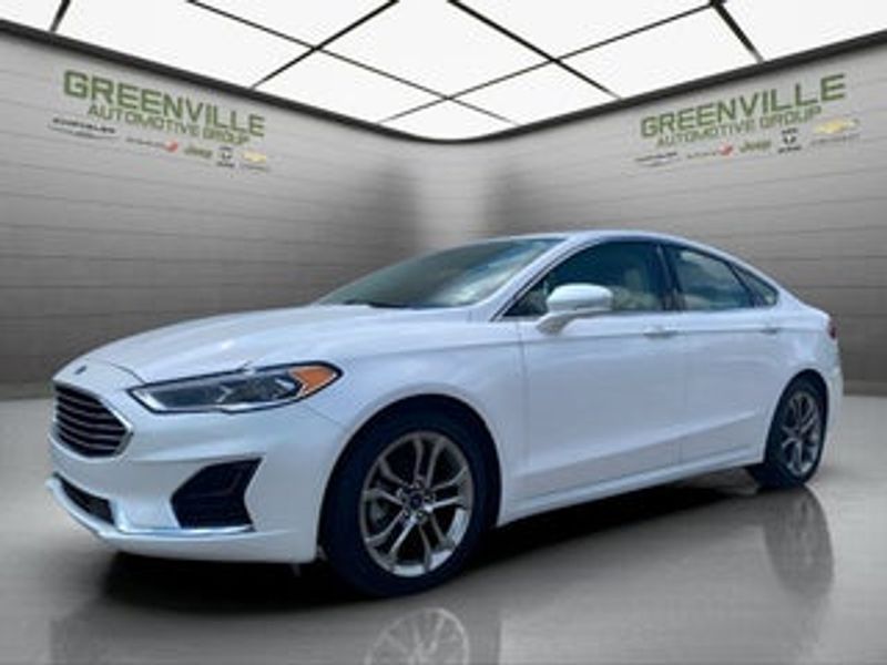 Representative 2018 Ford Fusion photo