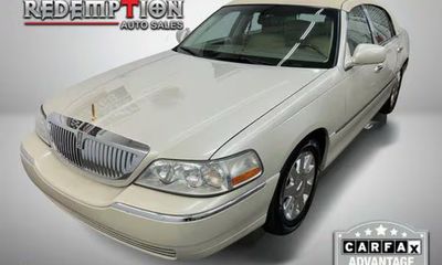 2004 Lincoln Town CAR Ultimate