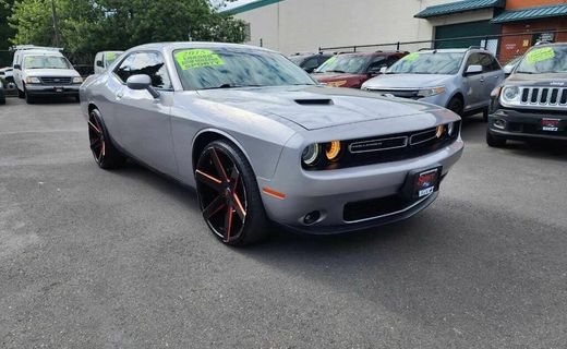 2015 Dodge Challenger SXT Plus
