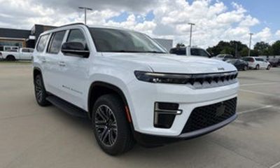 2026 Jeep Grand Wagoneer Base