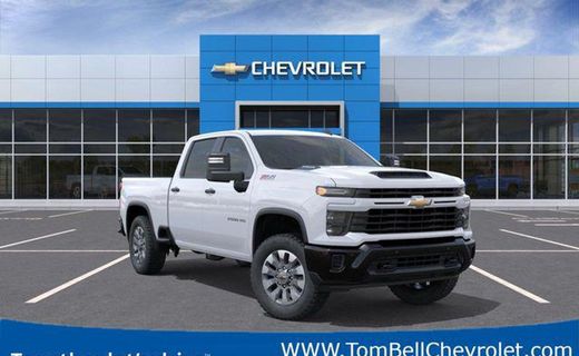 2026 Chevrolet Silverado HD Custom