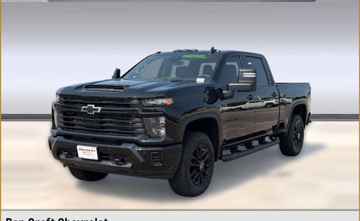 2026 Chevrolet Silverado HD Custom