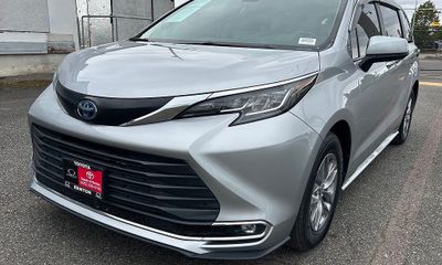 2022 Toyota Sienna XLE