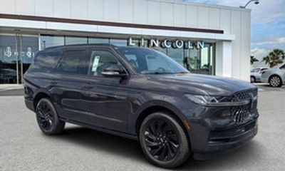2027 Lincoln Navigator L Black Label