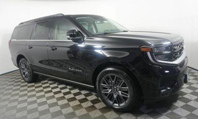 2027 Ford Expedition MAX Platinum