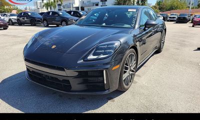 2024 Porsche Panamera 4