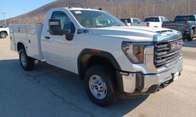 2026 GMC Sierra HD SLE