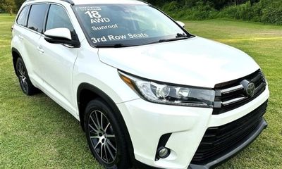 2018 Toyota Highlander SE XLE