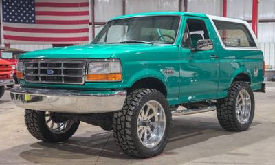 1995 Ford Bronco XL