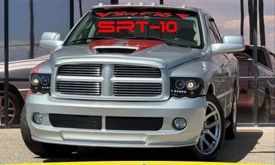 2005 Dodge RAM SRT 10