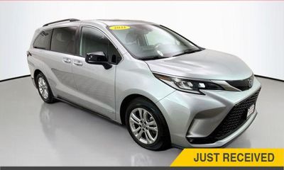 2021 Toyota Sienna XSE Plus Package