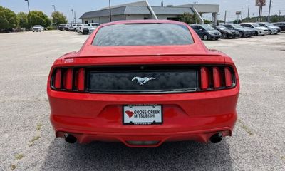 2015 Ford Mustang I4 Coupe