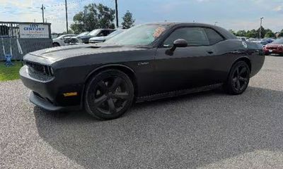 2014 Dodge Challenger Base