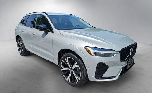 2023 Volvo XC60 Ultimate Dark