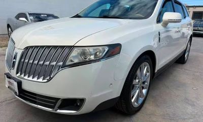 2012 Lincoln MKT