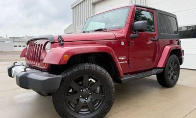 2013 Jeep Wrangler Sahara