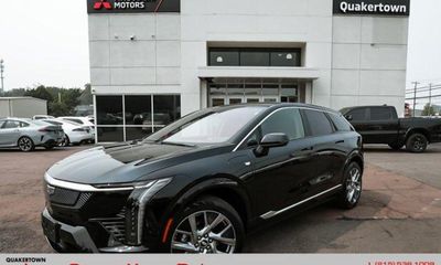 2025 Cadillac Optiq Luxury 1