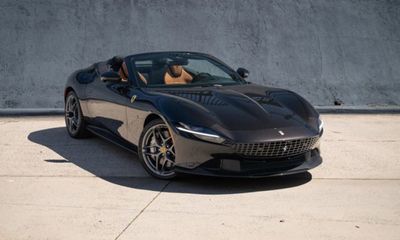 2025 Ferrari Roma Spider