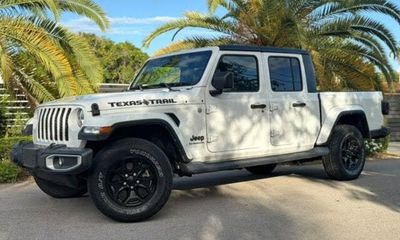 2022 Jeep Gladiator Sport