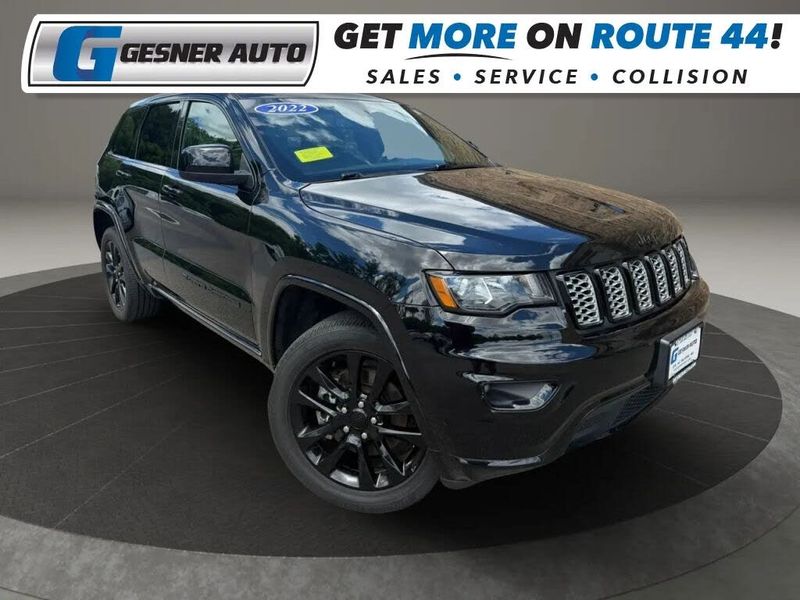 2022 Jeep Grand Cherokee — a typically priced live listing