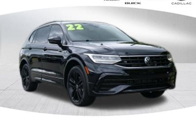 2022 Volkswagen Tiguan 4MOTION SE Black