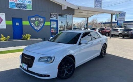 2023 Chrysler 300 Touring