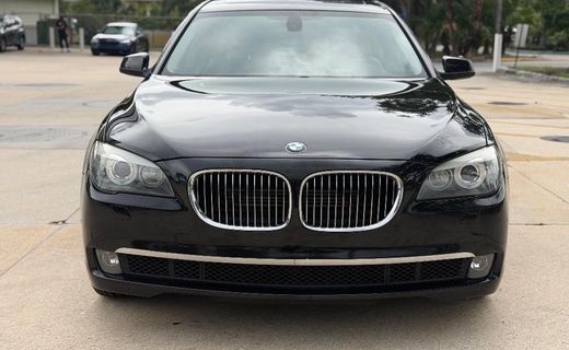 2011 BMW 750LI
