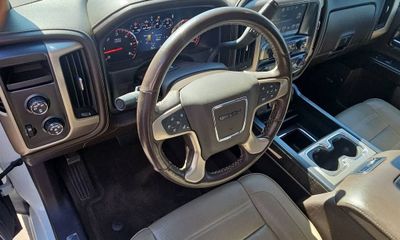2016 GMC Sierra Denali