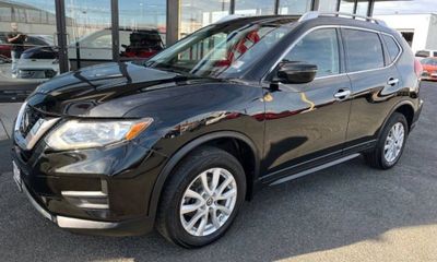 2018 Nissan Rogue SV