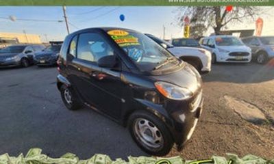 2013 Toyota Scion IQ Base