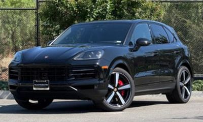2025 Porsche Cayenne S E Hybrid
