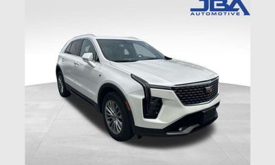 2024 Cadillac XT4 Premium Luxury
