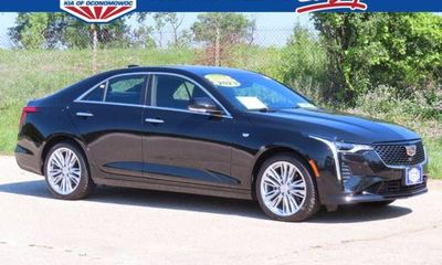 2023 Cadillac CT4 Premium Luxury