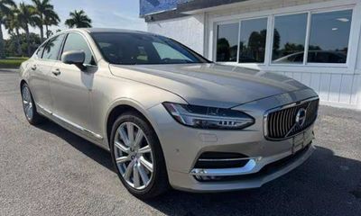 2017 Volvo S90 Inscription