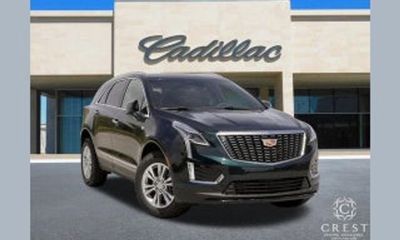 2025 Cadillac XT5 Sport