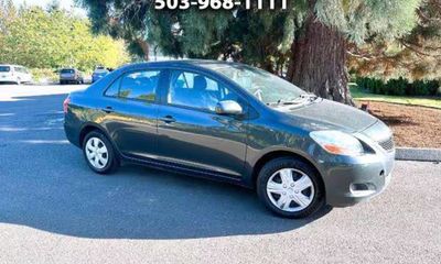2009 Toyota Yaris Sedan Automatic FOR