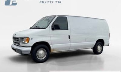 2002 Ford E-150 XL