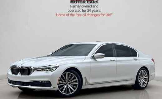 2016 BMW 750I