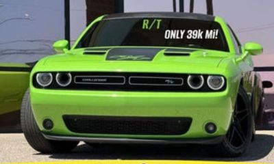 2015 Dodge Challenger SXT