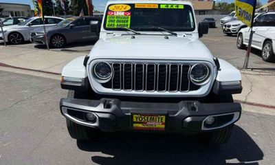 2024 Jeep Wrangler Sahara