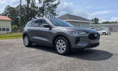 2023 Ford Escape Active