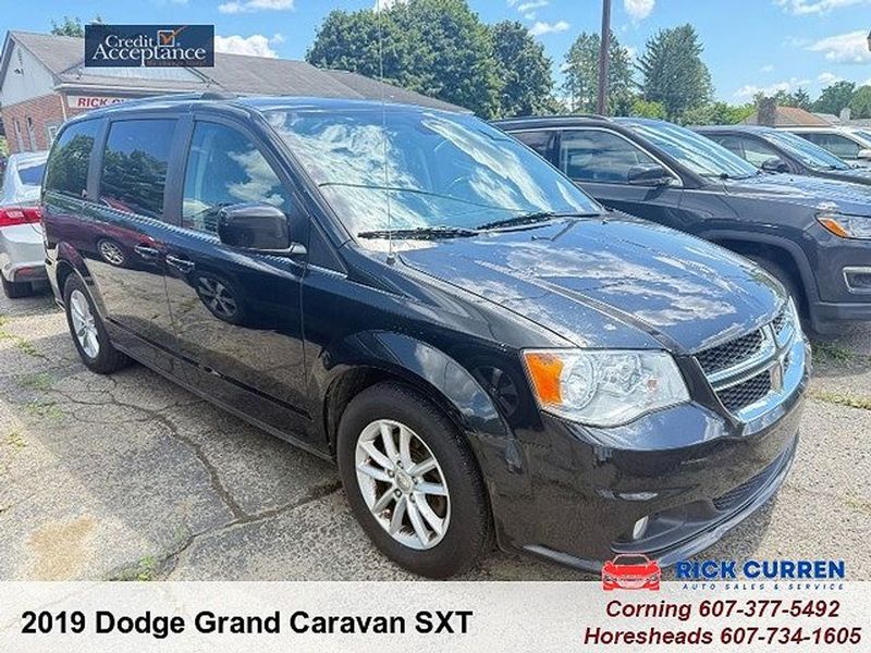 Representative 2019 Dodge Grand Caravan photo