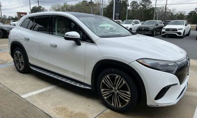 2023 Mercedes-Benz EQS-Class SUV EQS450