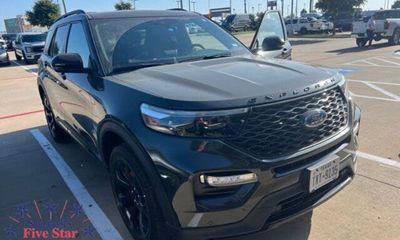 2023 Ford Explorer ST