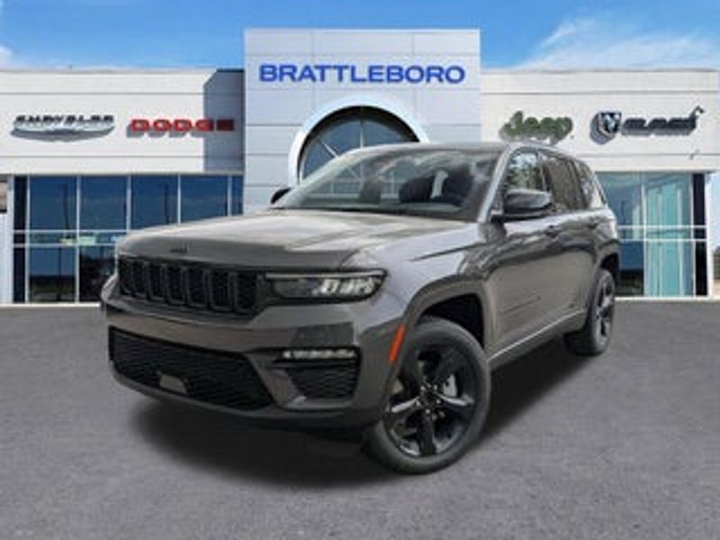 2025 Jeep Grand Cherokee — a typically priced live listing