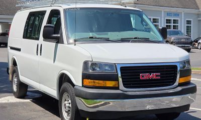 2020 GMC Savana 2500